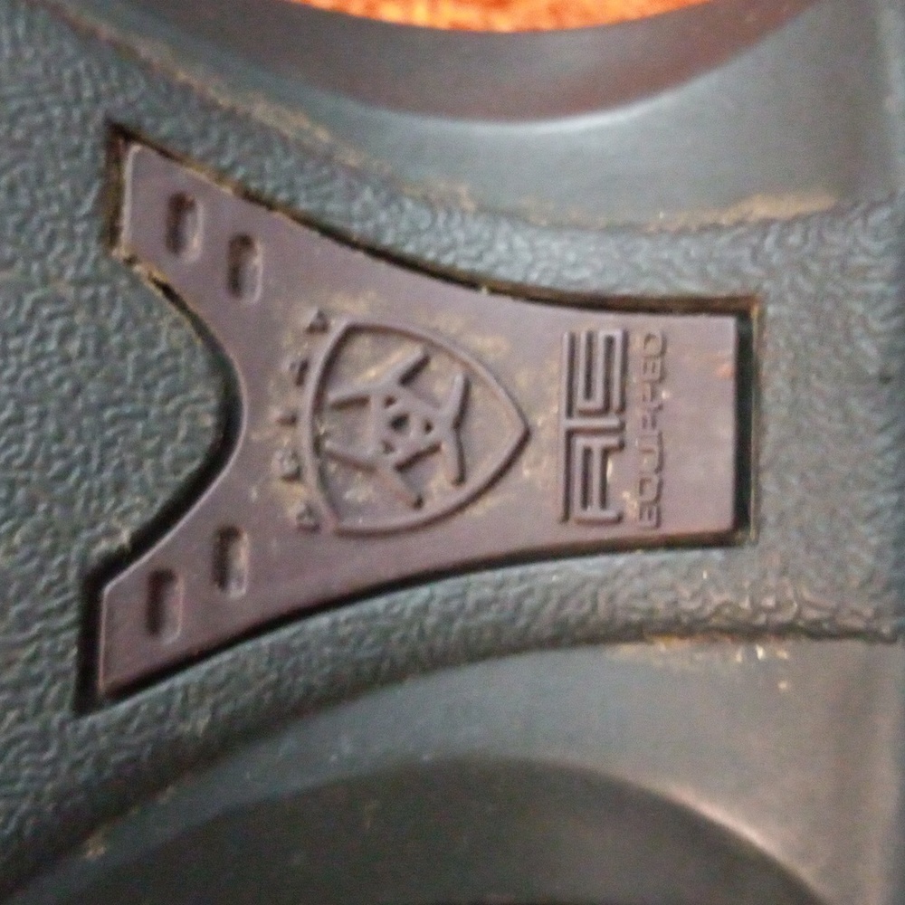 Ariat Western 8.5 Strap Clog Sandals in Black - Picture 7 of 7